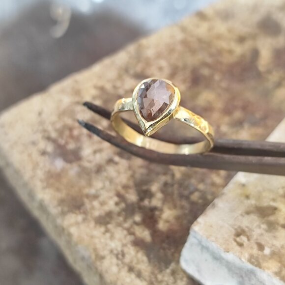 Engagement ring. 14k Yellow gold ring with 1.3ct Brown-gray color diamond. - Picture 11 of 17